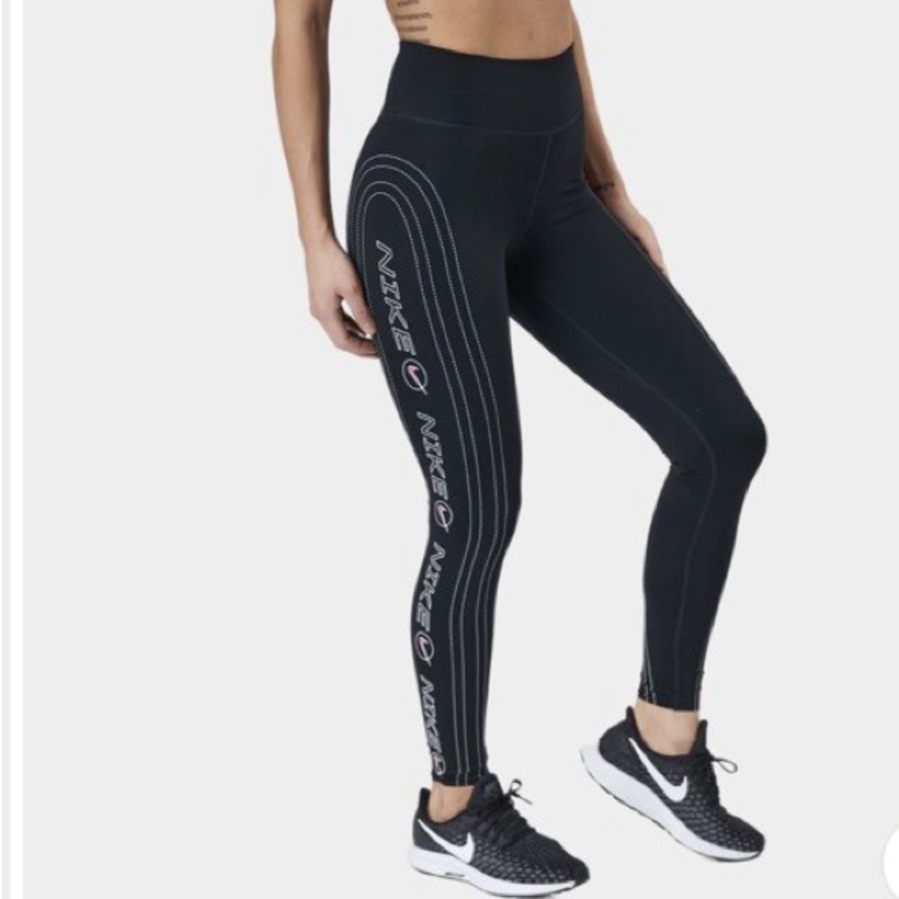 Nike One Luxe Icon Clash Women Black Size XL